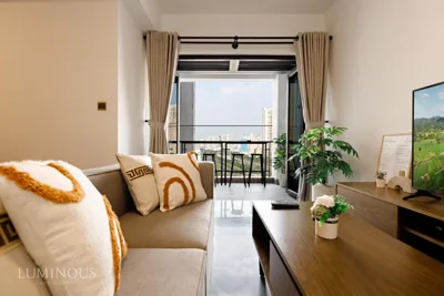 Modern District 1 2BR&3BR D1&Zenity apartment OUTDOOR Jacuzzi Pool – Foto 2