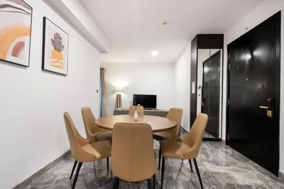 Modern District 1 2BR&3BR D1&Zenity apartment OUTDOOR Jacuzzi Pool – Foto 15